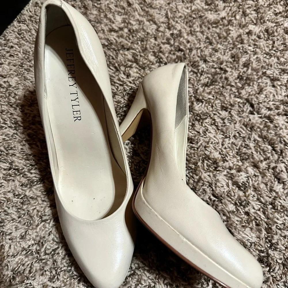 Shoes - Picture 2 of 2